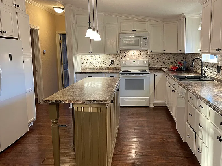 114 Dorflinger Ct — Photo 29