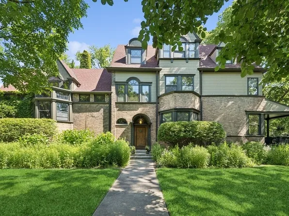 225 Hamilton St, Evanston, IL 60202