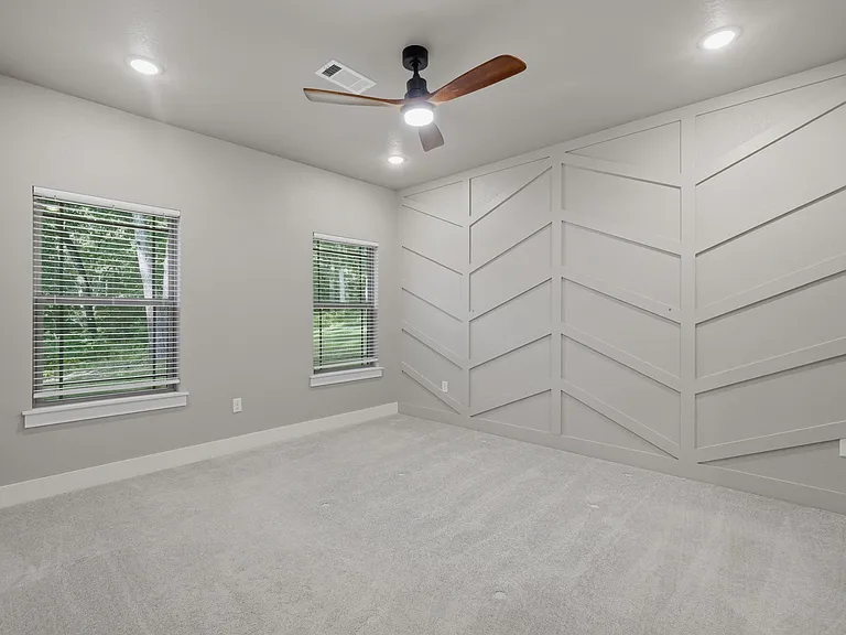 8 Leyland Dr — Photo 11