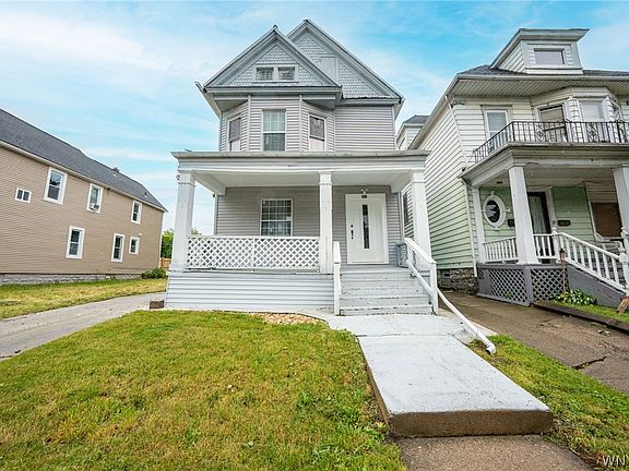 2nd image of 465 Woodlawn Ave