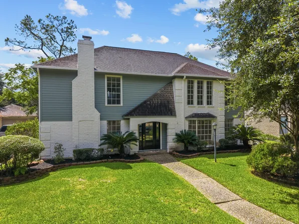 16318 Heatherdale Dr, Houston, TX 77059