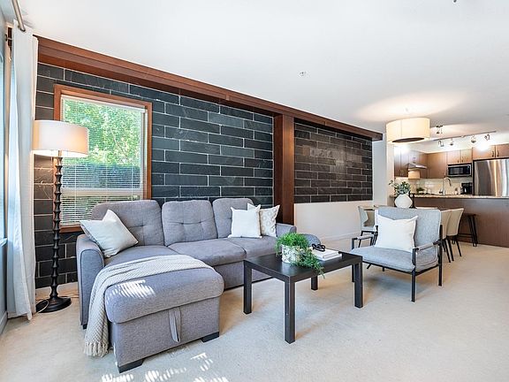 3rd image of 3097 Lincoln Ave #102