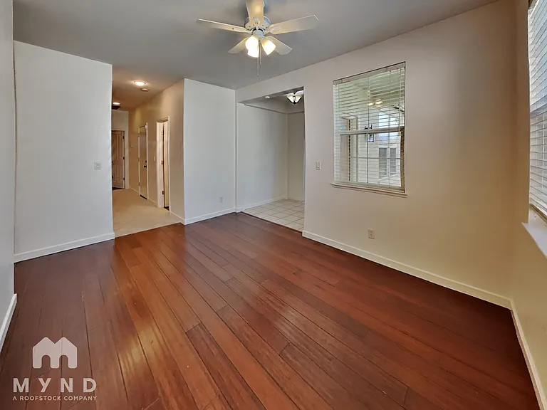2770 Aristedes Dr — Photo 2