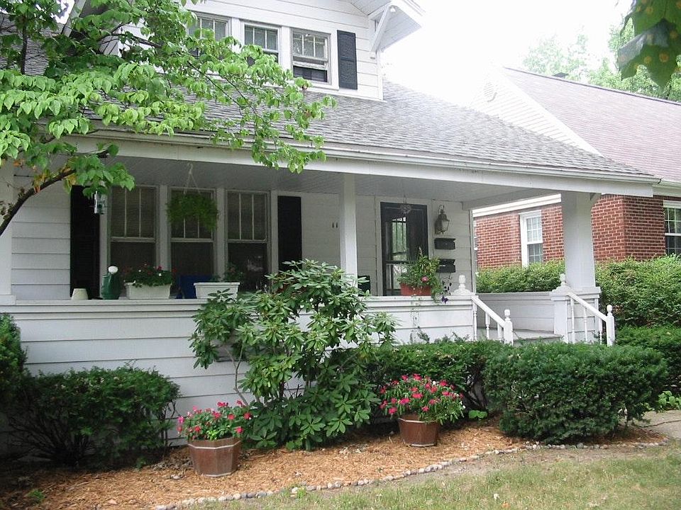 1st image of 1182 Dewey St