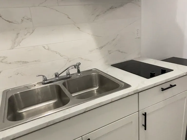 W Cedarwood Cir — Photo 2