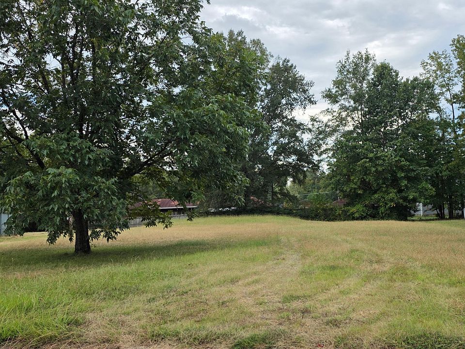 1st image of 808 Beebe Dr #4