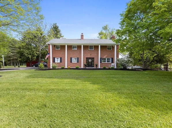 597 Chapel Rd, Amelia, OH 45102
