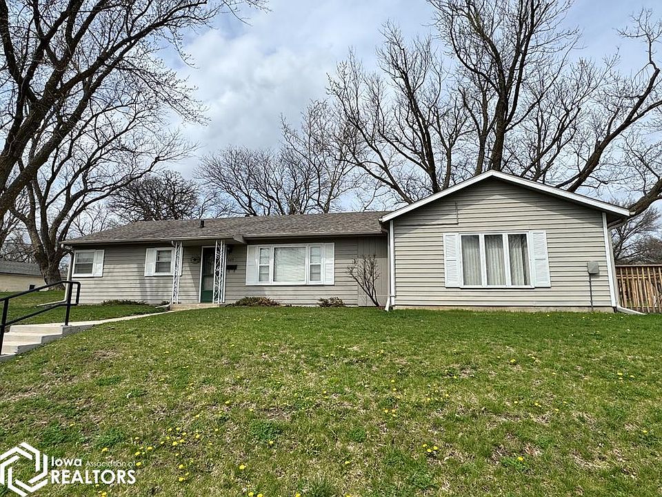 1st image of 609 Lincoln Dr