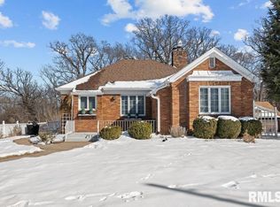 2156 10th Street Pl, East Moline, IL 61244