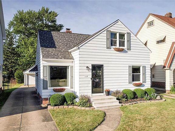 3rd image of 6310 Dartworth Dr