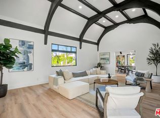 1145 S Longwood Ave, Los Angeles, CA 90019