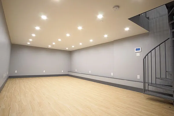 Rented by Premier Metro Realty Corp | media 22