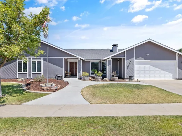 450 E Birch Ave, Hanford, CA 93230