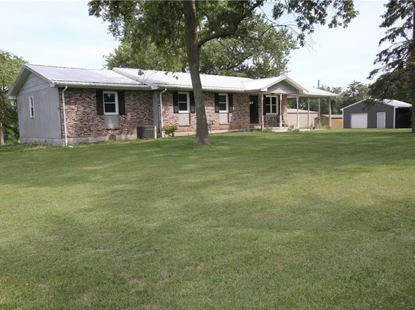 200 Independence Ave, Tipton, MO 65081