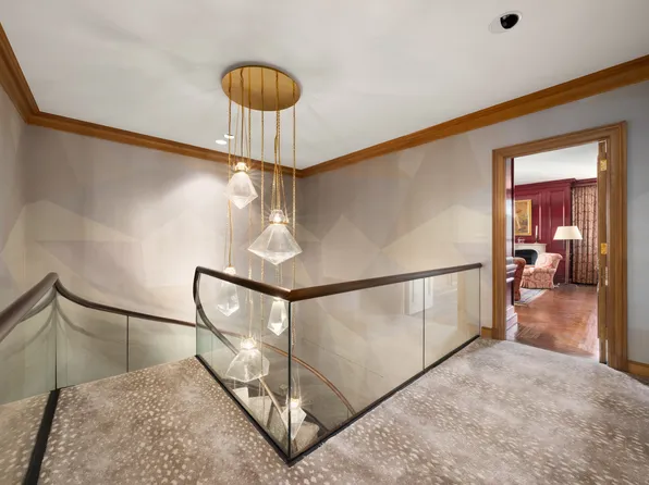 15 West 53rd Street image 23 of 26