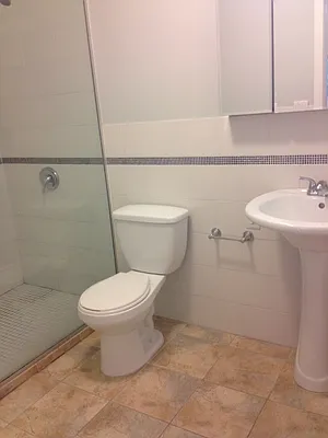 Rented by PMG Real Estate  | media 17