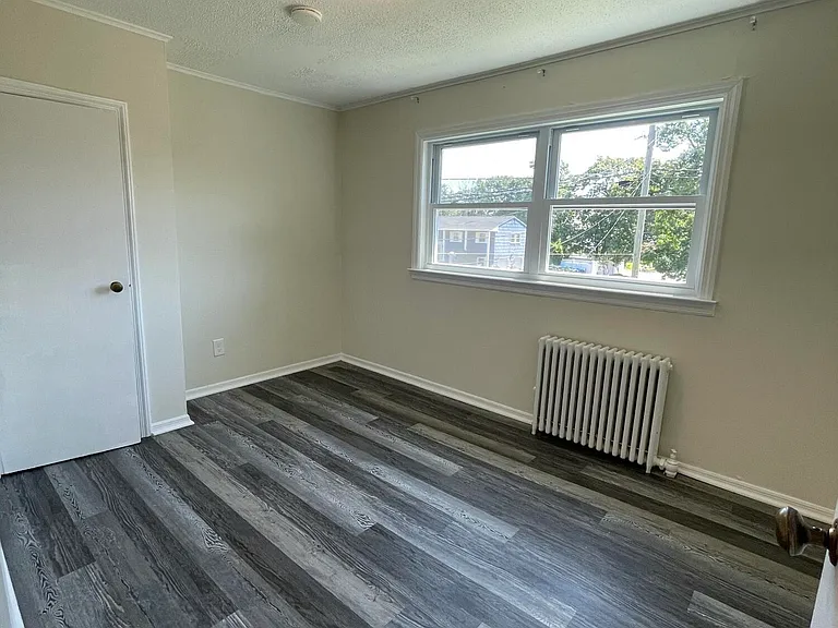 901 Barton Ave #2 — Photo 10