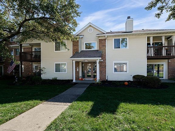 2nd image of 1400 Lake Pointe Way APT 6