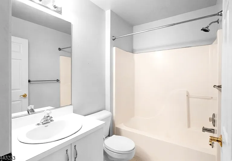 418 Dalton Ct — Photo 33