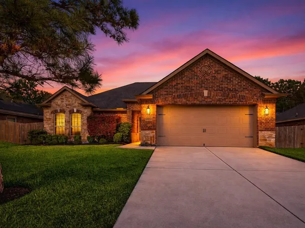 9022 Nina Rd, Conroe, TX 77304