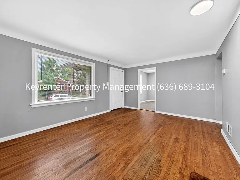5936 Theodore Ave — Photo 10