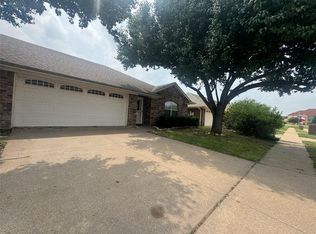 1008 Teresa Ct, Granbury, TX 76048