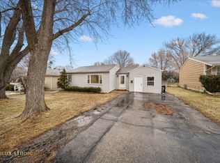 5514 N Highland Dr, McHenry, IL 60050