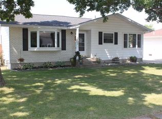 422 Mesabi Dr, Hibbing, MN 55746