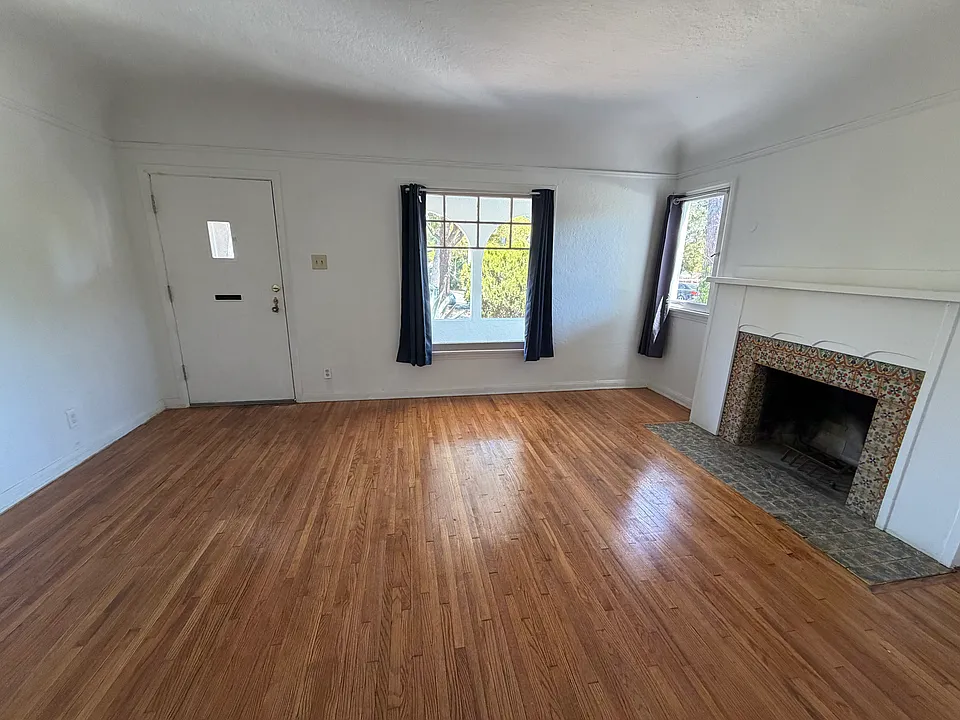 3400 Greensward Rd