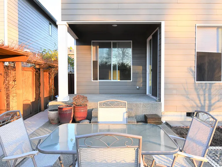 5013 Black Rock Loop SE — Photo 36