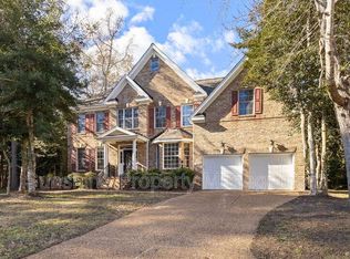 108 Patricks Ct, Carrollton, VA 23314