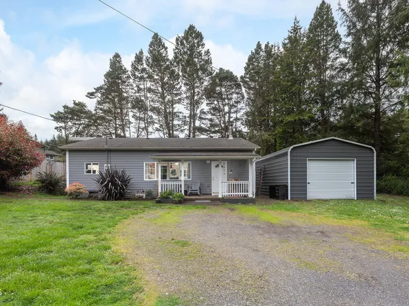 1251 NW Wenger Ln, Waldport, OR 97394