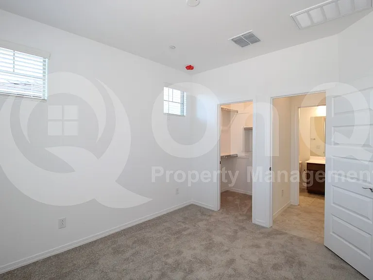 32470 N 122nd Ln — Photo 12