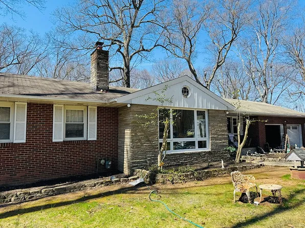 33 Saw Mill Rd, Warren, NJ 07059