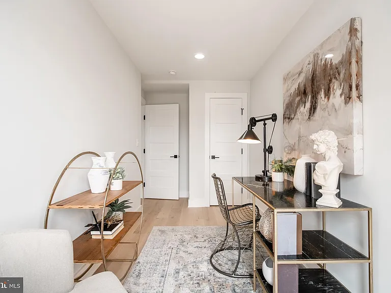 520 Irving St NW — Photo 28