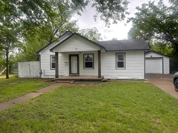 11 N Howard St, Edmond, OK 73003