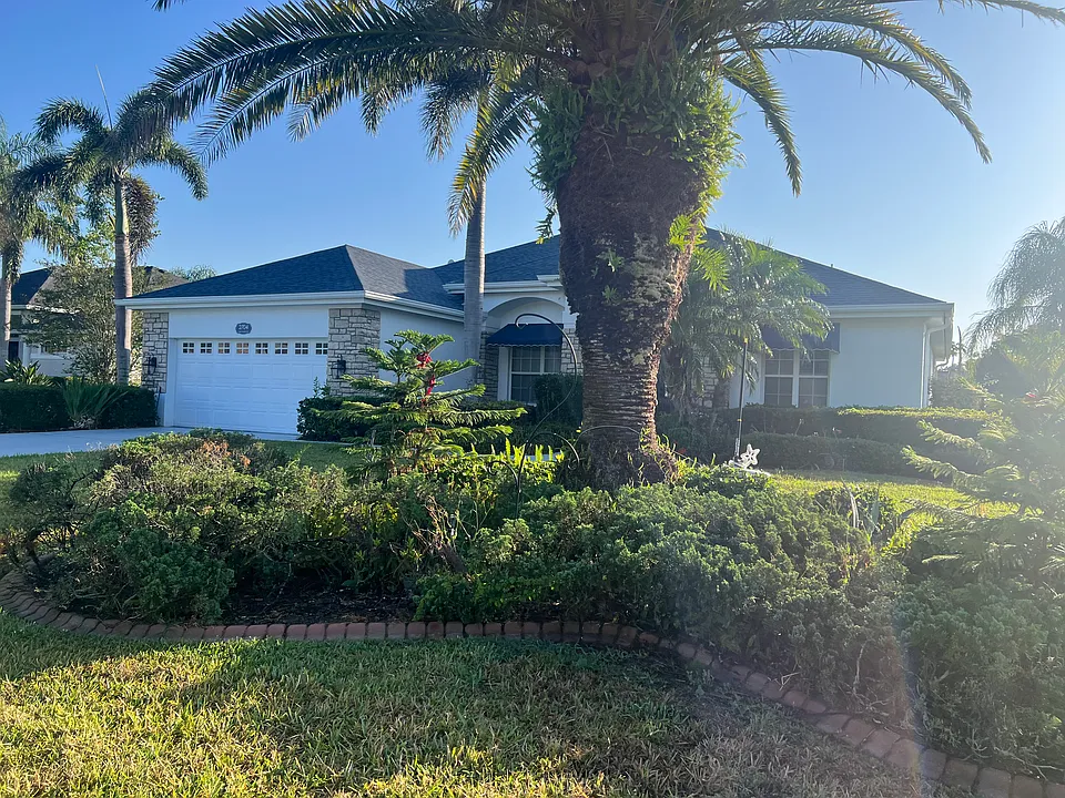 2704 Little Country Rd