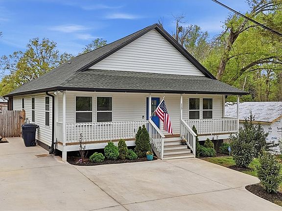 2nd image of 117 Phillips St