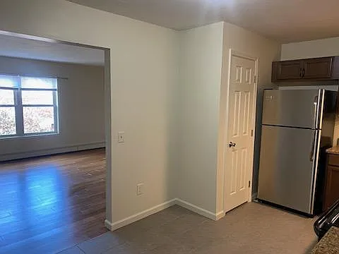 111 Essex St #4 — Photo 4