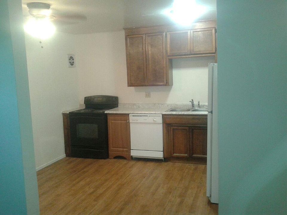 Large eat in kitchen