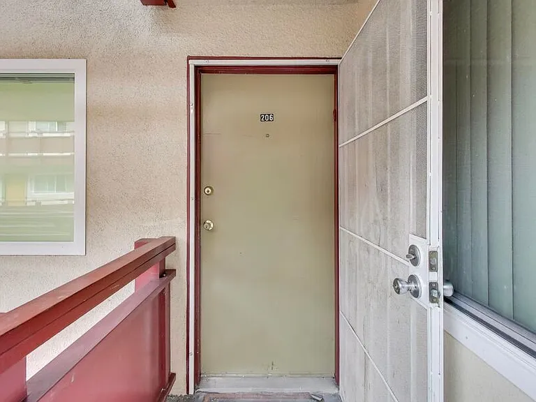 2820 Park Blvd #108 — Photo 18