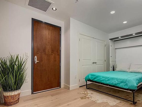 Comes with Murphy bed for guests!