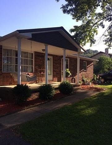 1st image of 240 Warren Ave