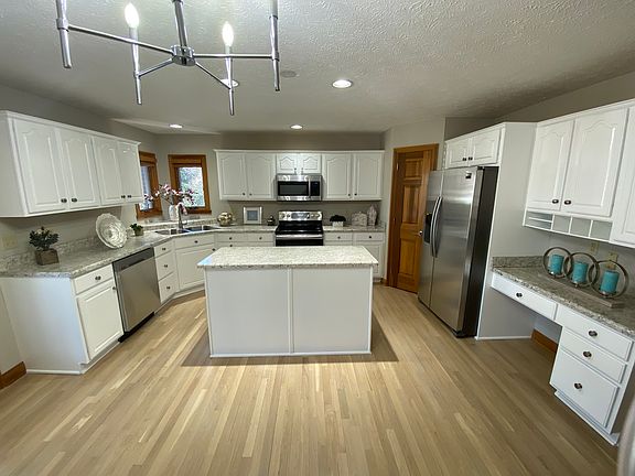 2nd image of 5308 Culver Ln
