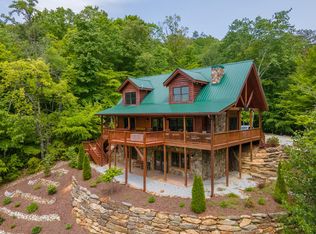 412 Butterfly Cv, Franklin, NC 28734