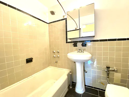 Rented by Compass | media 6