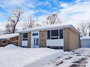 1496 Karenza Rd, Mississauga, ON L5J 3W4