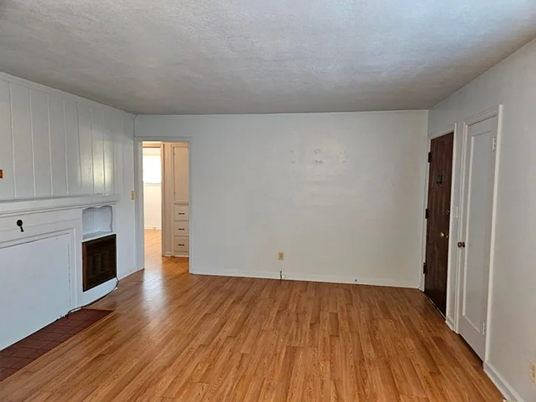 1460-1462 Trade St SE — Photo 6