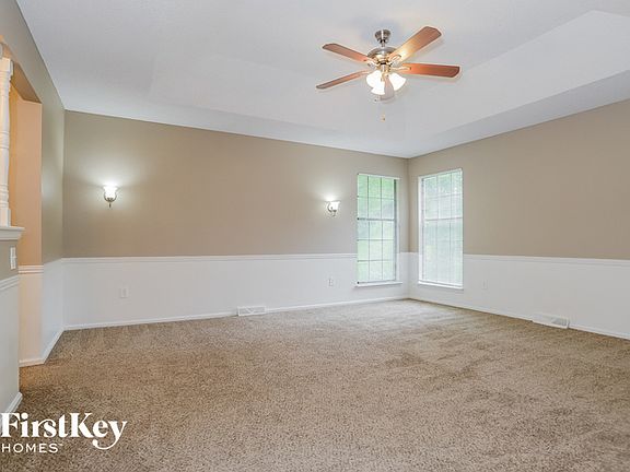 5th image of 12512 Silver Ln