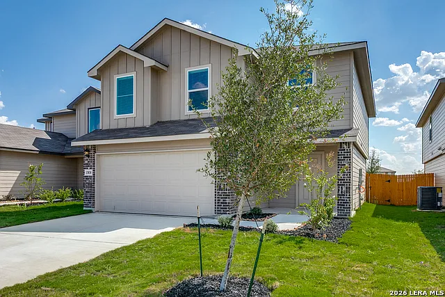4 bed, 2.5 bath, 1892 sqft, $1,950 — Photo 2